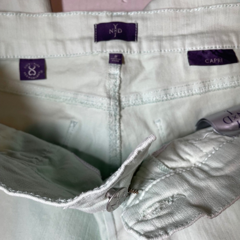 NYDJ Briella Capri Mint Green Stretch Denim Cuffed Cropped Jeans Womens Size 8 - Picture 3 of 7